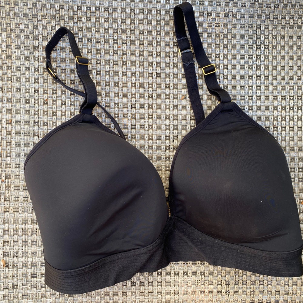 Black Wireless Bra